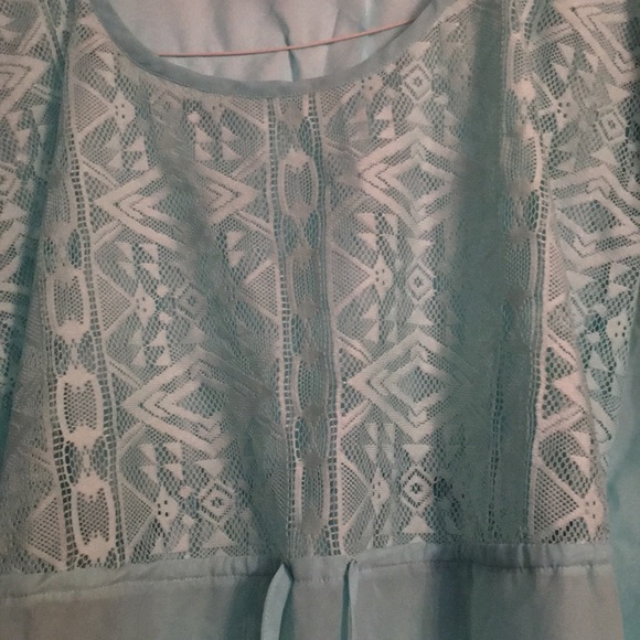 Beach cover up - Picture 2 of 3